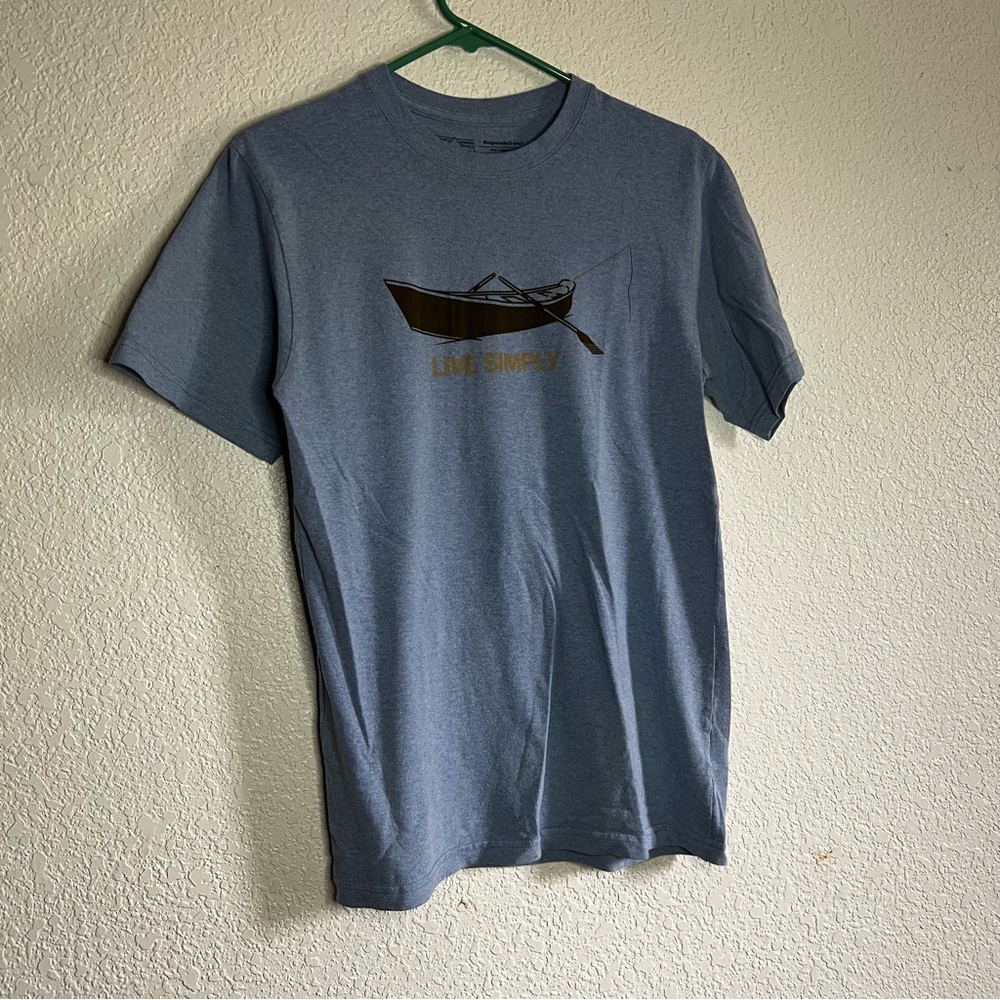 Patagonia recycle shirt